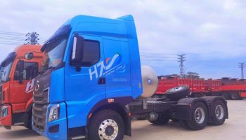 敏銳捕捉商機，高效跟進客戶——商用車與物流事業(yè)部喜獲10臺540馬力LNG牽引車訂單